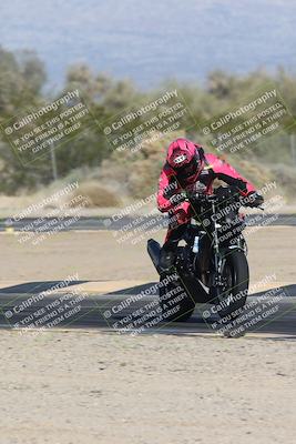 media/Jan-15-2026-Racers Edge (Thu) [[dfebeb70ab]]/2-A Group/Session 5 Turn 2/